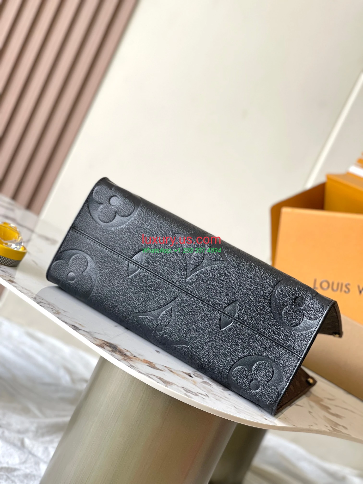 LOUISVUITTON OnTheGo M45595 35x27x14 cm Black - Replica Bag high-quality replicas, exquisite design, perfect details. LOUISVUITTON OnTheGo M45595 35x27x14 cm Black - Replica Bag high-quality replicas, exquisite design, perfect details.