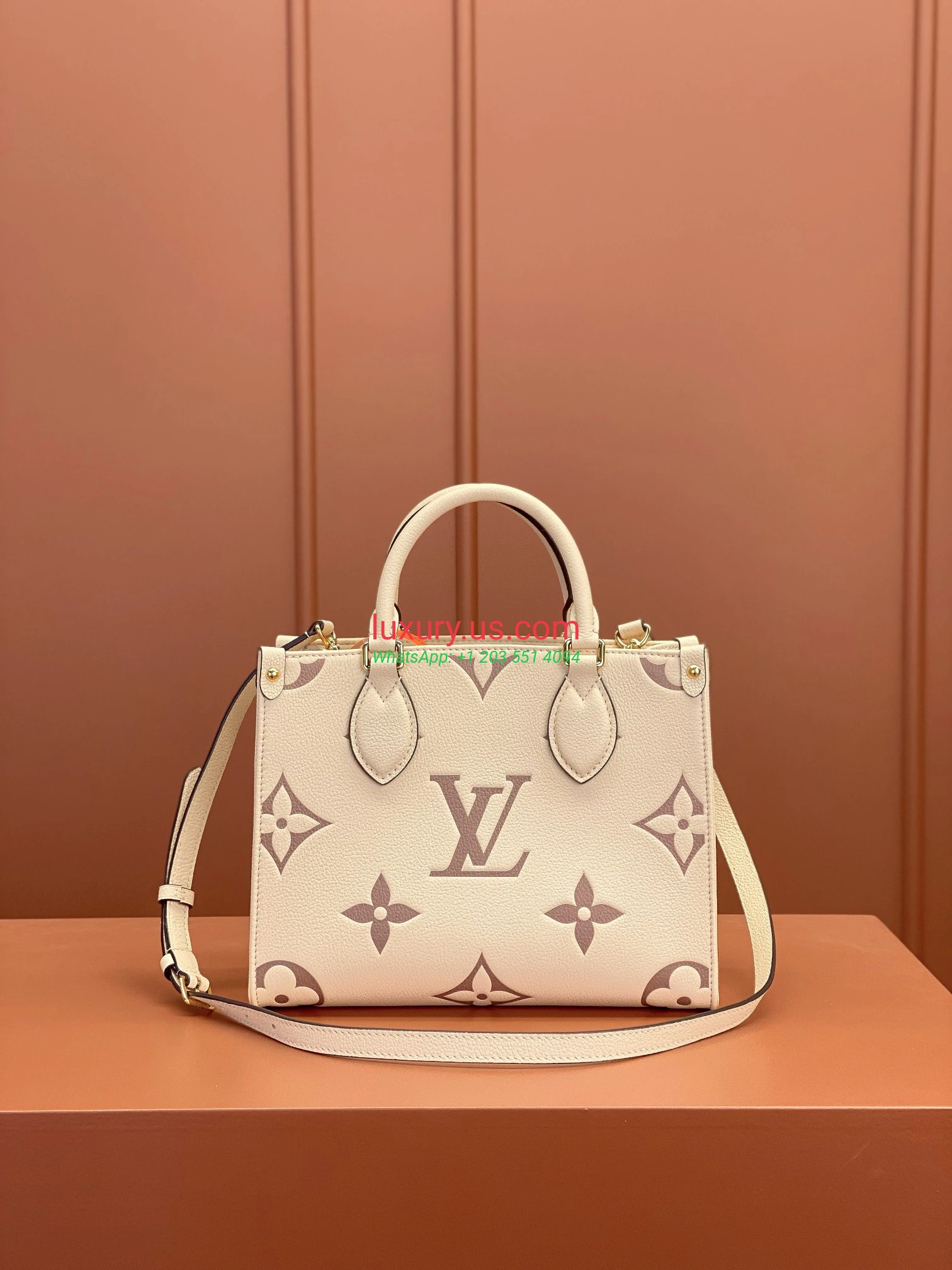 LOUISVUITTON OnTheGo M45653 25x19x11.5 cm White - Replica Bag high-quality replicas, exquisite design, perfect details. LOUISVUITTON OnTheGo M45653 25x19x11.5 cm White - Replica Bag high-quality replicas, exquisite design, perfect details.