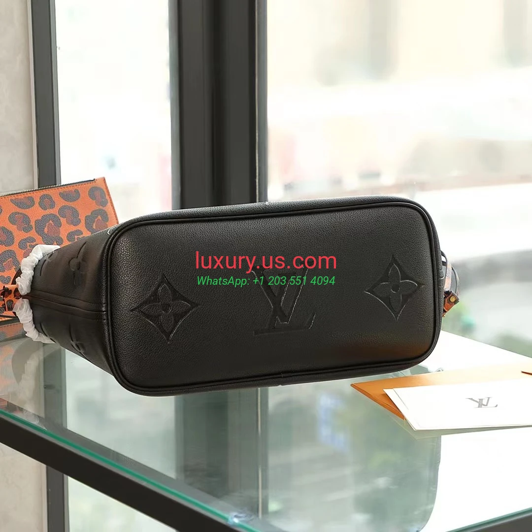 LOUISVUITTON Neverfull M45856 31x28x14 cm Black - Replica Bag high-quality replicas, exquisite design, perfect details. LOUISVUITTON Neverfull M45856 31x28x14 cm Black - Replica Bag high-quality replicas, exquisite design, perfect details.