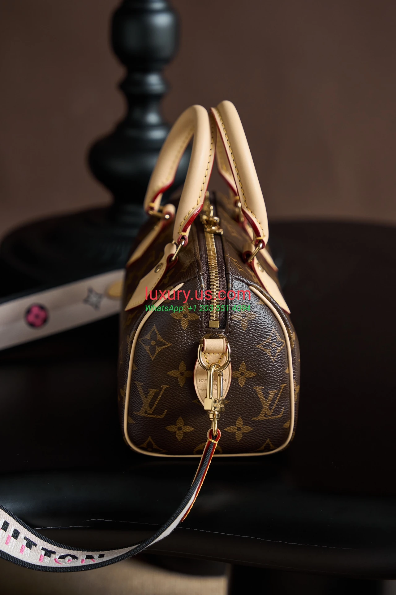 LOUISVUITTON Speedy M46222 20.5x13.5x12 cm - Replica Bag high-quality replicas, exquisite design, perfect details. LOUISVUITTON Speedy M46222 20.5x13.5x12 cm - Replica Bag high-quality replicas, exquisite design, perfect details.