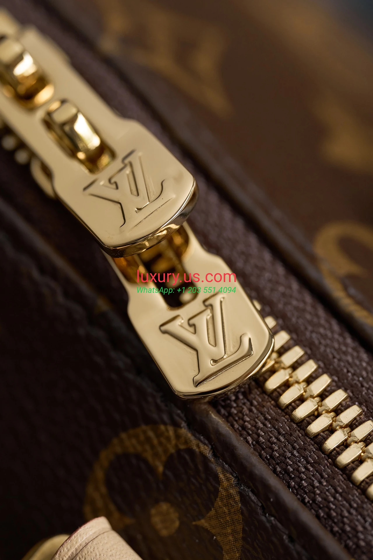 LOUISVUITTON Speedy M46222 20.5x13.5x12 cm - Replica Bag high-quality replicas, exquisite design, perfect details. LOUISVUITTON Speedy M46222 20.5x13.5x12 cm - Replica Bag high-quality replicas, exquisite design, perfect details.