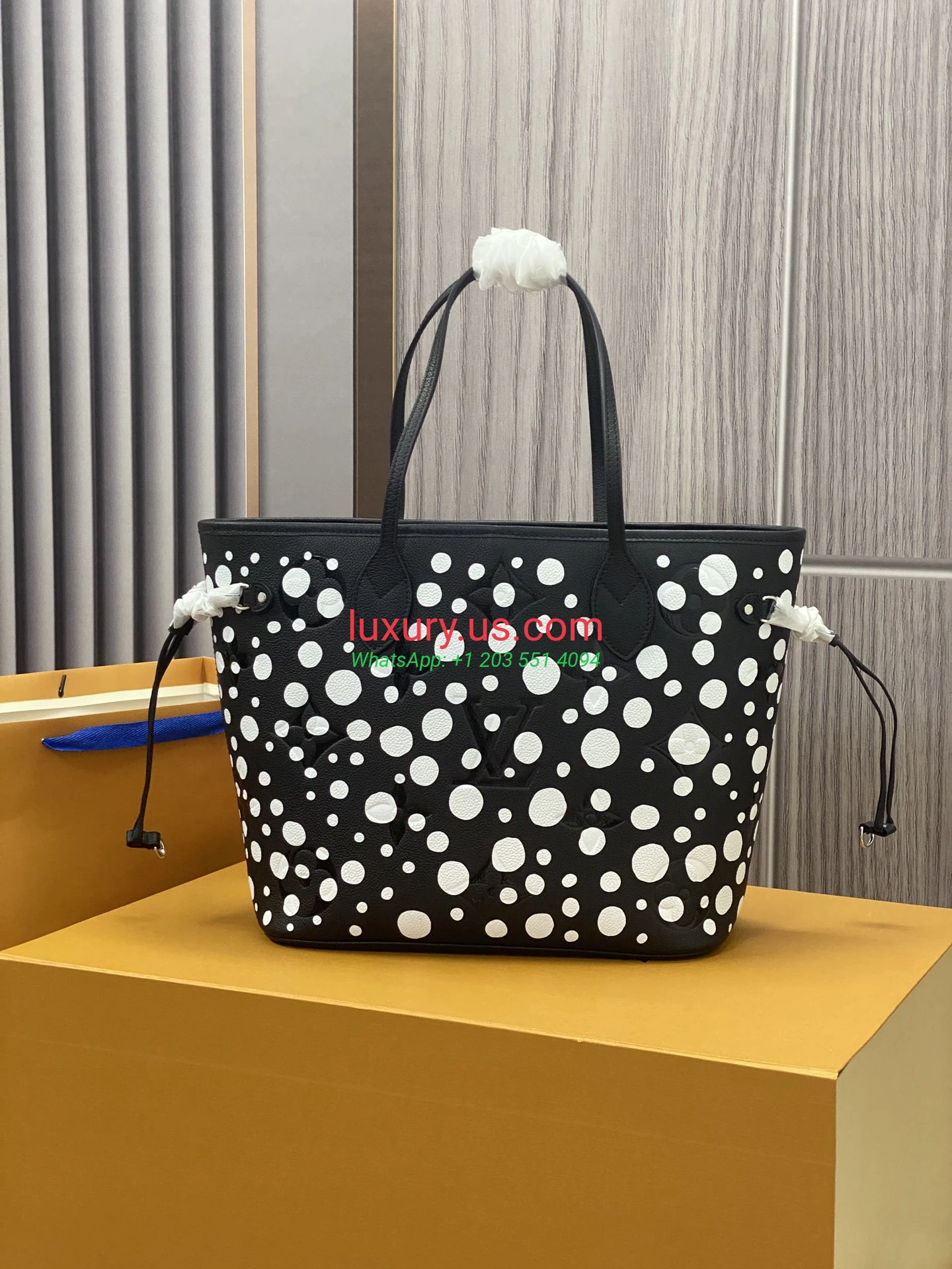 LOUISVUITTON Neverfull M46390 31x28x14 cm Black - Replica Bag high-quality replicas, exquisite design, perfect details. LOUISVUITTON Neverfull M46390 31x28x14 cm Black - Replica Bag high-quality replicas, exquisite design, perfect details.