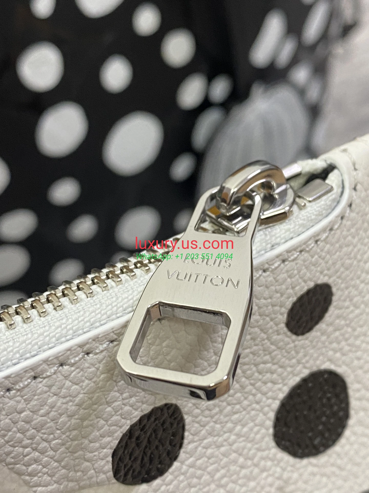 LOUISVUITTON Neverfull M46390 31x28x14 cm Black - Replica Bag high-quality replicas, exquisite design, perfect details. LOUISVUITTON Neverfull M46390 31x28x14 cm Black - Replica Bag high-quality replicas, exquisite design, perfect details.