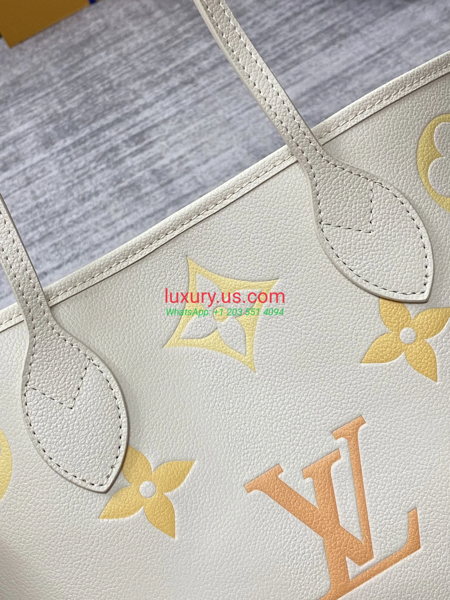 LOUISVUITTON Neverfull M46516 31x28x14 cm Off-White - Replica Bag high-quality replicas, exquisite design, perfect details. LOUISVUITTON Neverfull M46516 31x28x14 cm Off-White - Replica Bag high-quality replicas, exquisite design, perfect details.