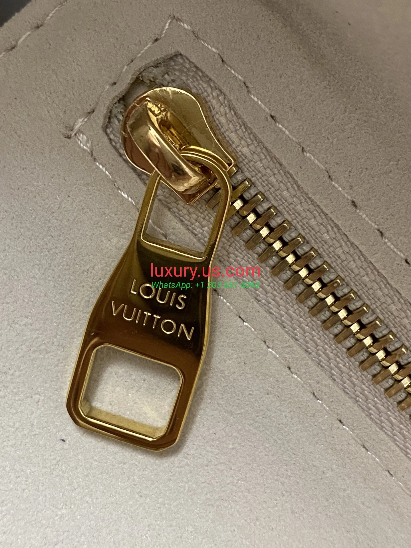LOUISVUITTON Neverfull M46516 31x28x14 cm Off-White - Replica Bag high-quality replicas, exquisite design, perfect details. LOUISVUITTON Neverfull M46516 31x28x14 cm Off-White - Replica Bag high-quality replicas, exquisite design, perfect details.