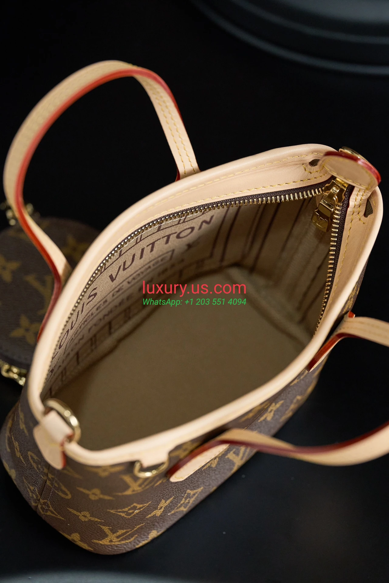 LOUISVUITTON Neverfull M46705 24x14x9 cm - Replica Bag high-quality replicas, exquisite design, perfect details. LOUISVUITTON Neverfull M46705 24x14x9 cm - Replica Bag high-quality replicas, exquisite design, perfect details.