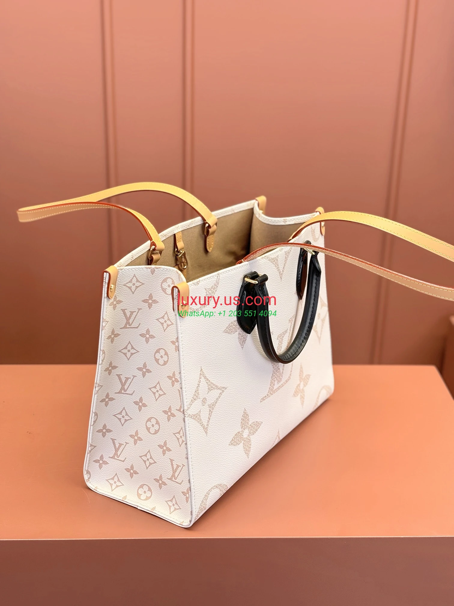 LOUISVUITTON OnTheGo M46912 35x27x14 cm - Replica Bag high-quality replicas, exquisite design, perfect details. LOUISVUITTON OnTheGo M46912 35x27x14 cm - Replica Bag high-quality replicas, exquisite design, perfect details.
