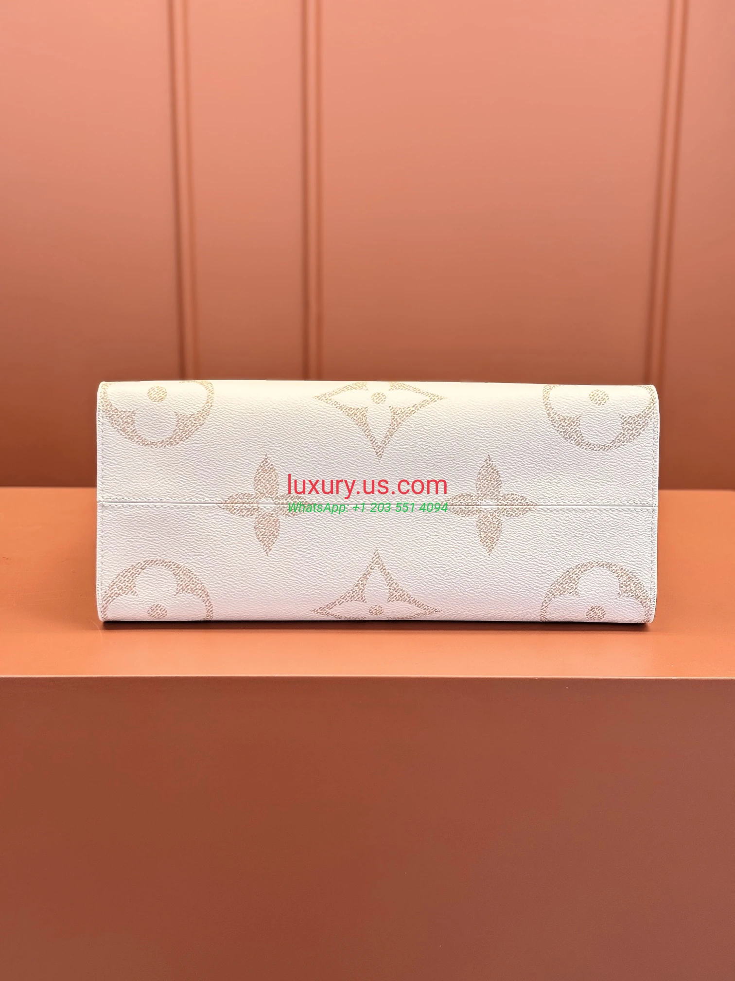 LOUISVUITTON OnTheGo M46912 35x27x14 cm - Replica Bag high-quality replicas, exquisite design, perfect details. LOUISVUITTON OnTheGo M46912 35x27x14 cm - Replica Bag high-quality replicas, exquisite design, perfect details.