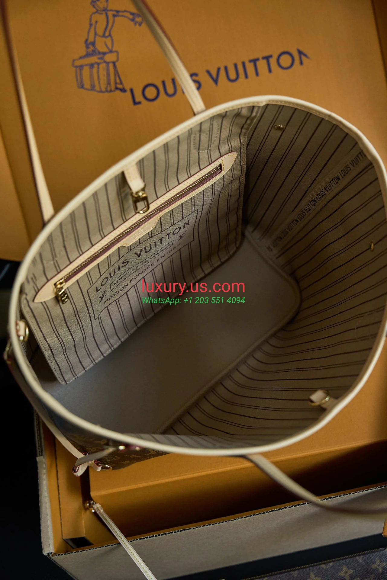 LOUISVUITTON Neverfull M46975 28x14x31 cm - Replica Bag high-quality replicas, exquisite design, perfect details. LOUISVUITTON Neverfull M46975 28x14x31 cm - Replica Bag high-quality replicas, exquisite design, perfect details.