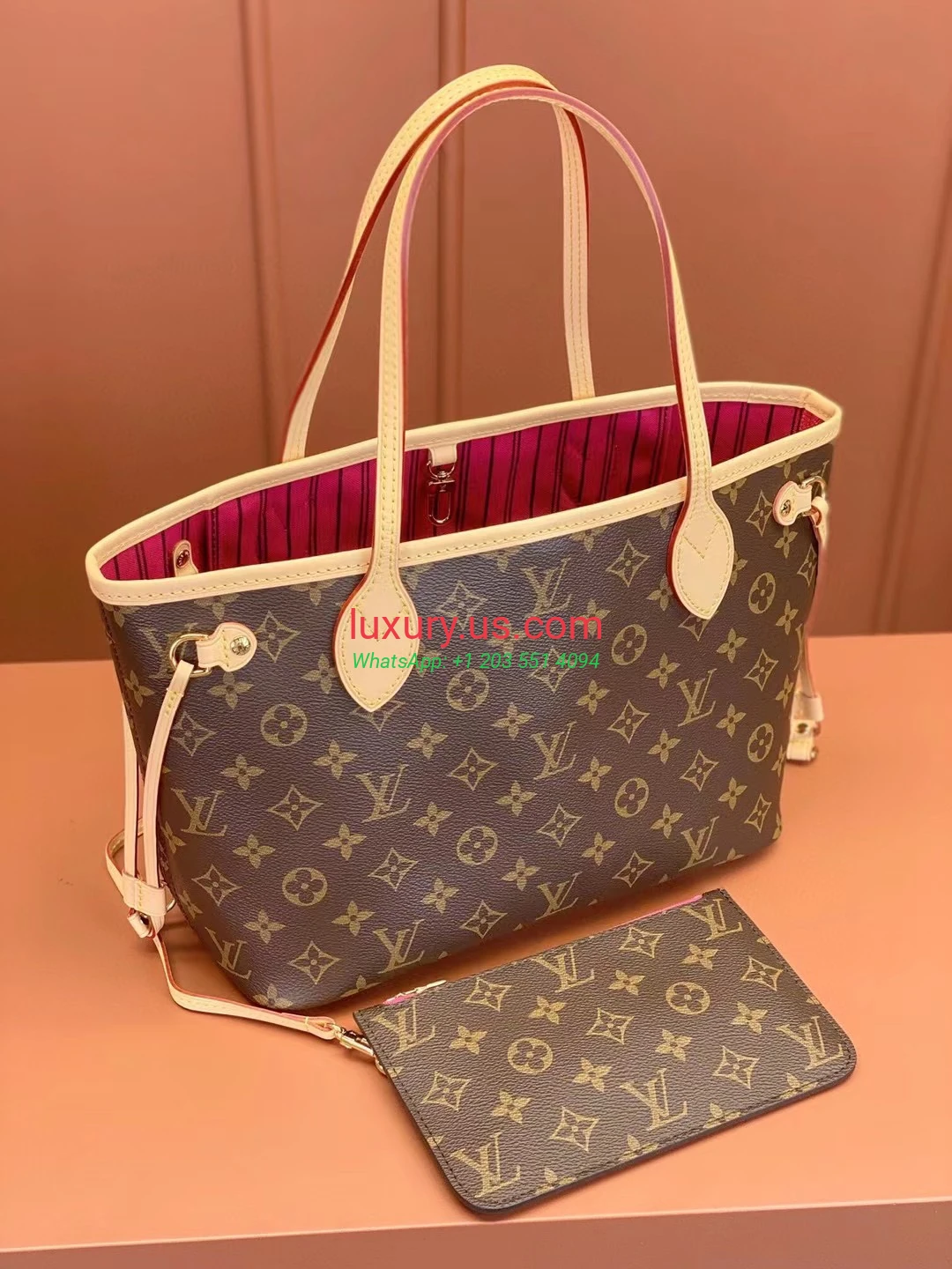 LOUISVUITTON Neverfull M46979 29x21x12 cm Pink - Replica Bag high-quality replicas, exquisite design, perfect details. LOUISVUITTON Neverfull M46979 29x21x12 cm Pink - Replica Bag high-quality replicas, exquisite design, perfect details.