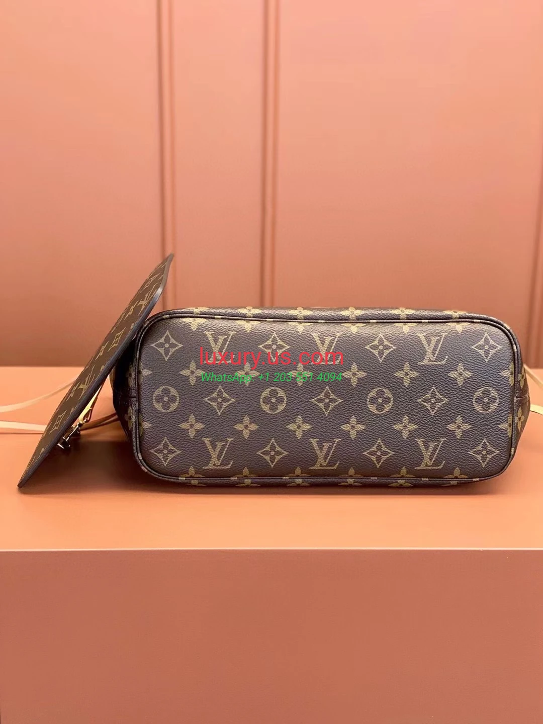 LOUISVUITTON Neverfull M46979 29x21x12 cm Pink - Replica Bag high-quality replicas, exquisite design, perfect details. LOUISVUITTON Neverfull M46979 29x21x12 cm Pink - Replica Bag high-quality replicas, exquisite design, perfect details.