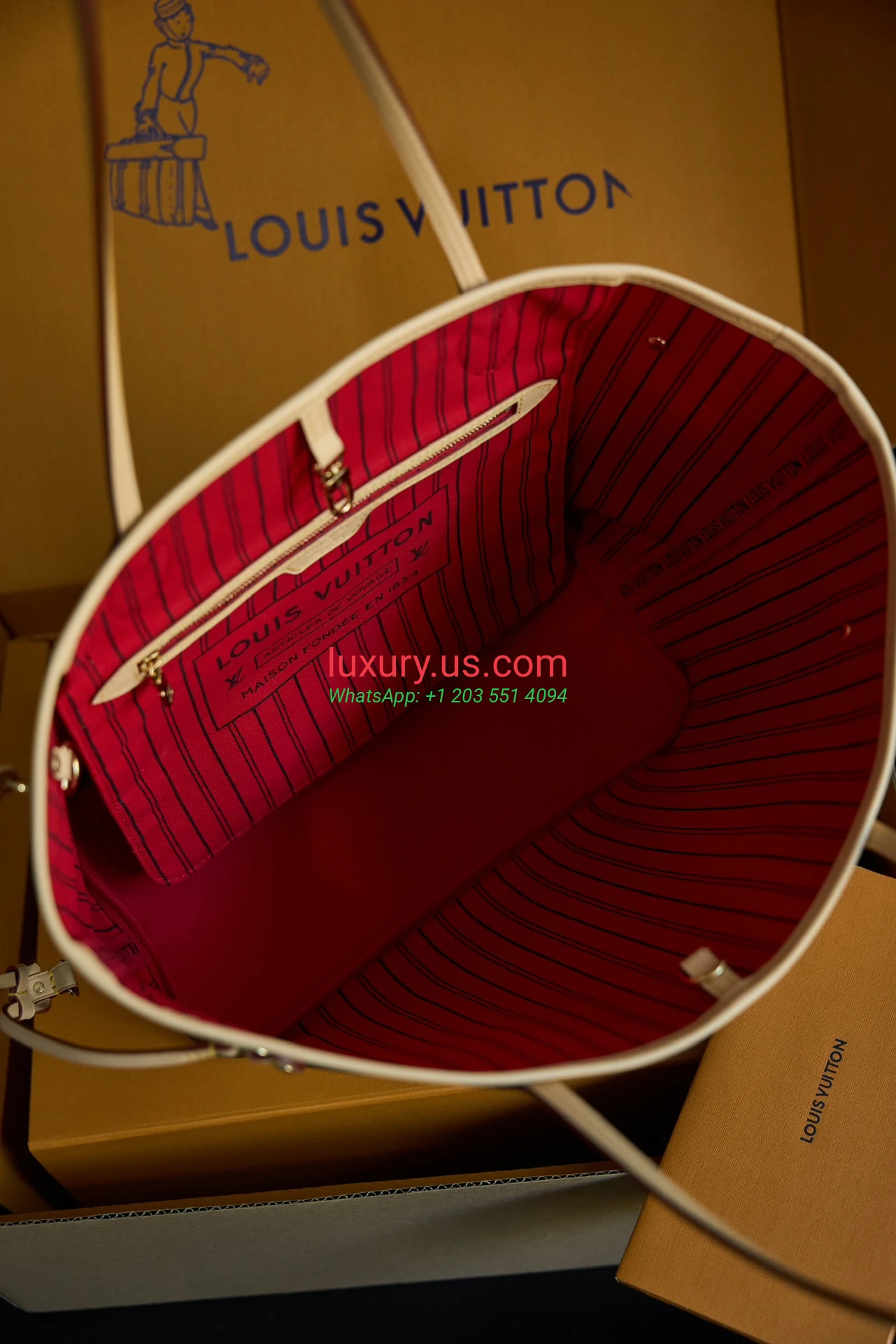 LOUISVUITTON Neverfull M46987 28x14x31 cm - Replica Bag high-quality replicas, exquisite design, perfect details. LOUISVUITTON Neverfull M46987 28x14x31 cm - Replica Bag high-quality replicas, exquisite design, perfect details.