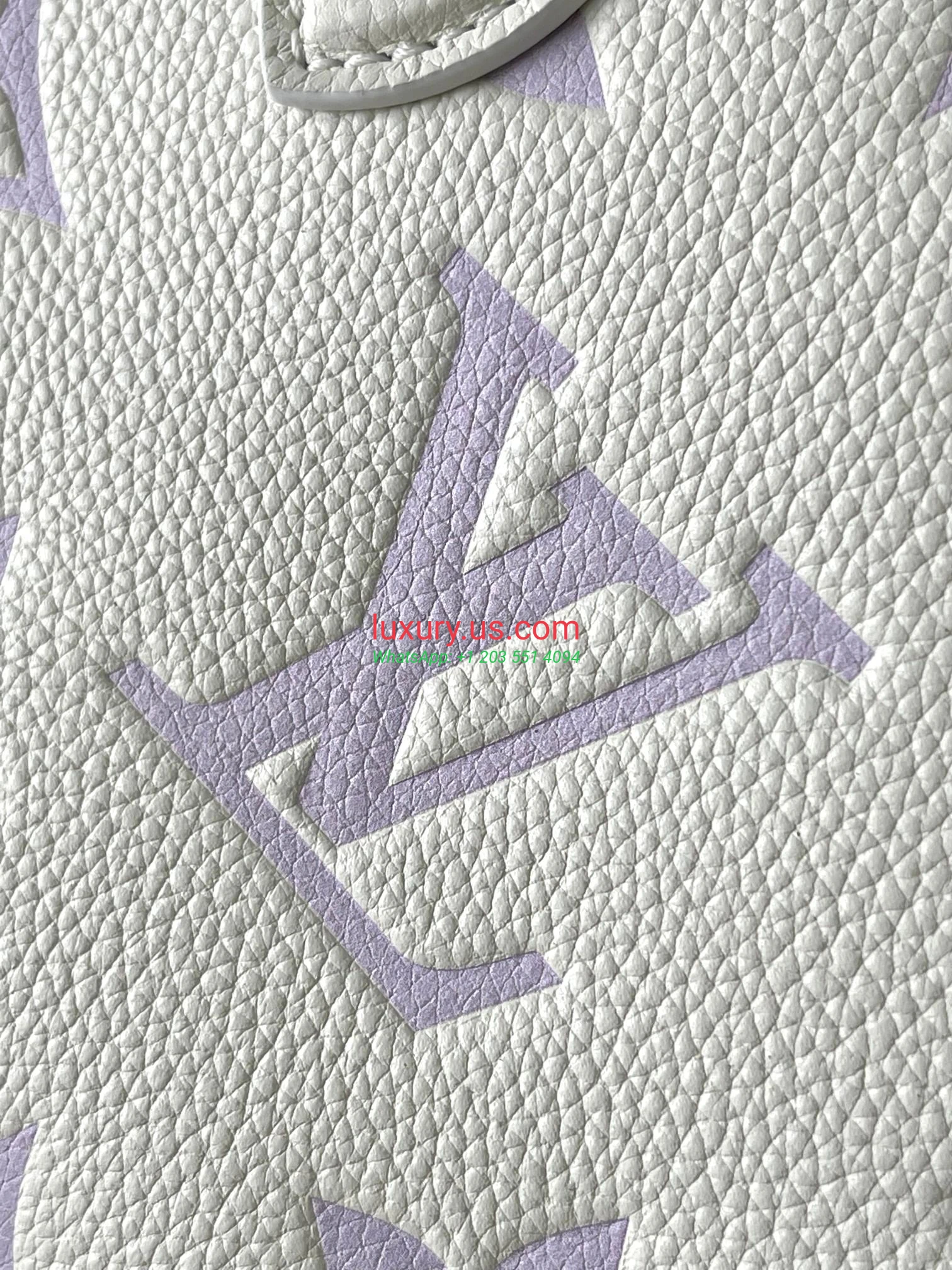 LOUISVUITTON OnTheGo M47054 Purple 18x15x8.5 cm Ice White Purple - Replica Bag high-quality replicas, exquisite design, perfect details. LOUISVUITTON OnTheGo M47054 Purple 18x15x8.5 cm Ice White Purple - Replica Bag high-quality replicas, exquisite design, perfect details.