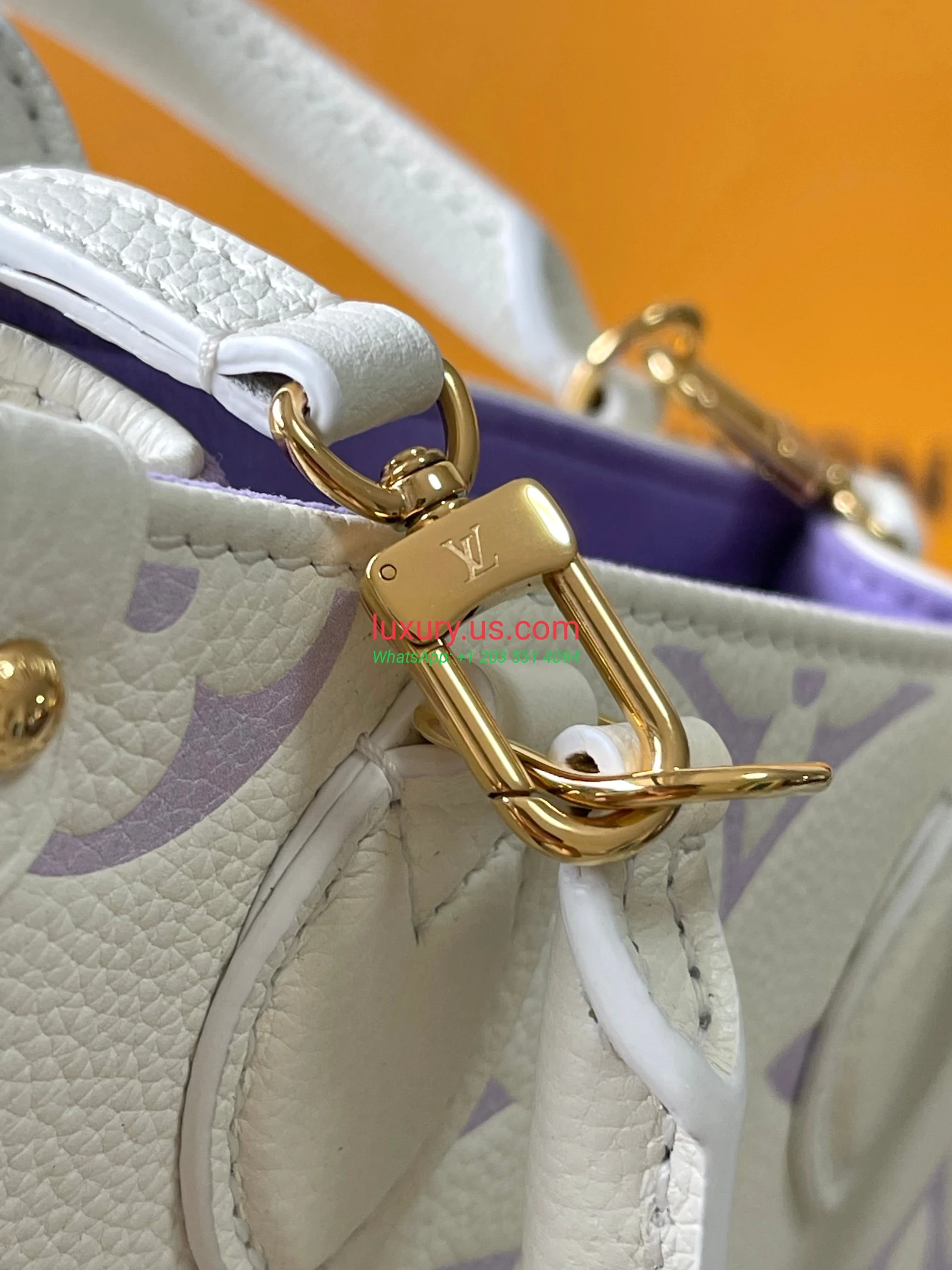 LOUISVUITTON OnTheGo M47054 Purple 18x15x8.5 cm Ice White Purple - Replica Bag high-quality replicas, exquisite design, perfect details. LOUISVUITTON OnTheGo M47054 Purple 18x15x8.5 cm Ice White Purple - Replica Bag high-quality replicas, exquisite design, perfect details.