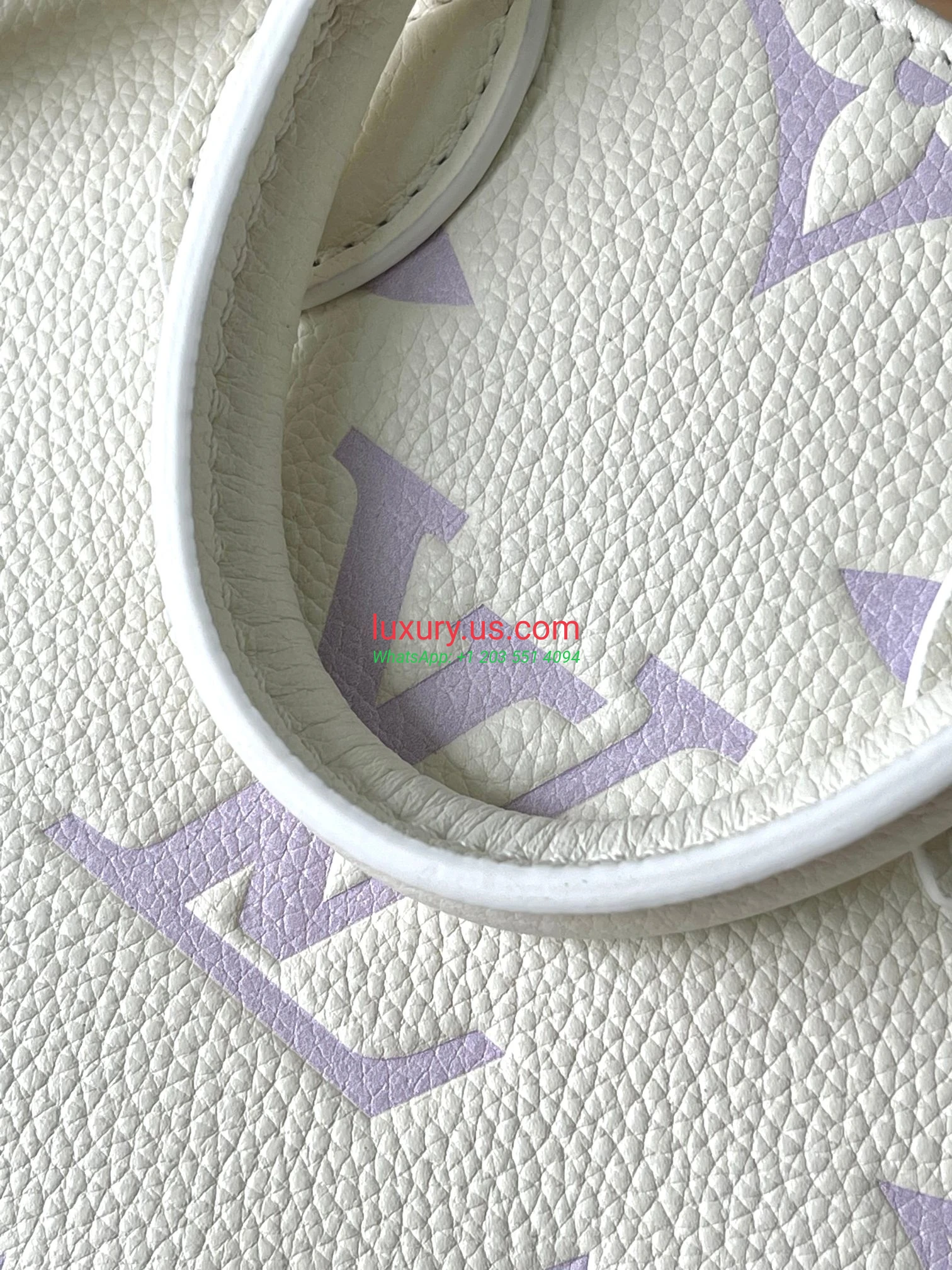 LOUISVUITTON OnTheGo M47054 Purple 18x15x8.5 cm Ice White Purple - Replica Bag high-quality replicas, exquisite design, perfect details. LOUISVUITTON OnTheGo M47054 Purple 18x15x8.5 cm Ice White Purple - Replica Bag high-quality replicas, exquisite design, perfect details.