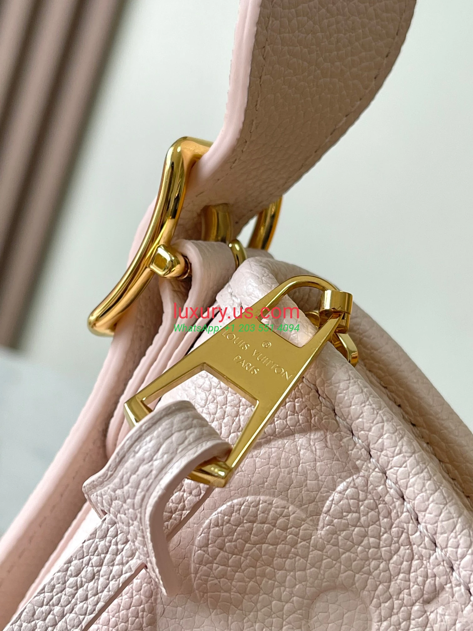 LOUISVUITTON CarryAll M47082 29x24x12 cm Light Pink - Replica Bag high-quality replicas, exquisite design, perfect details. LOUISVUITTON CarryAll M47082 29x24x12 cm Light Pink - Replica Bag high-quality replicas, exquisite design, perfect details.