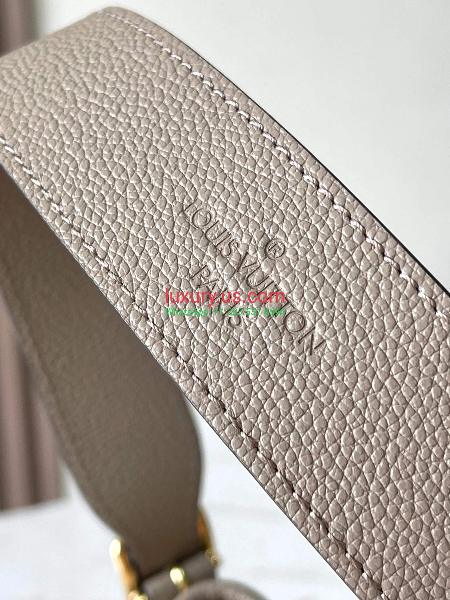 LOUISVUITTON CarryAll M47180 29x24x12 cm Elephant Gray - Replica Bag high-quality replicas, exquisite design, perfect details. LOUISVUITTON CarryAll M47180 29x24x12 cm Elephant Gray - Replica Bag high-quality replicas, exquisite design, perfect details.