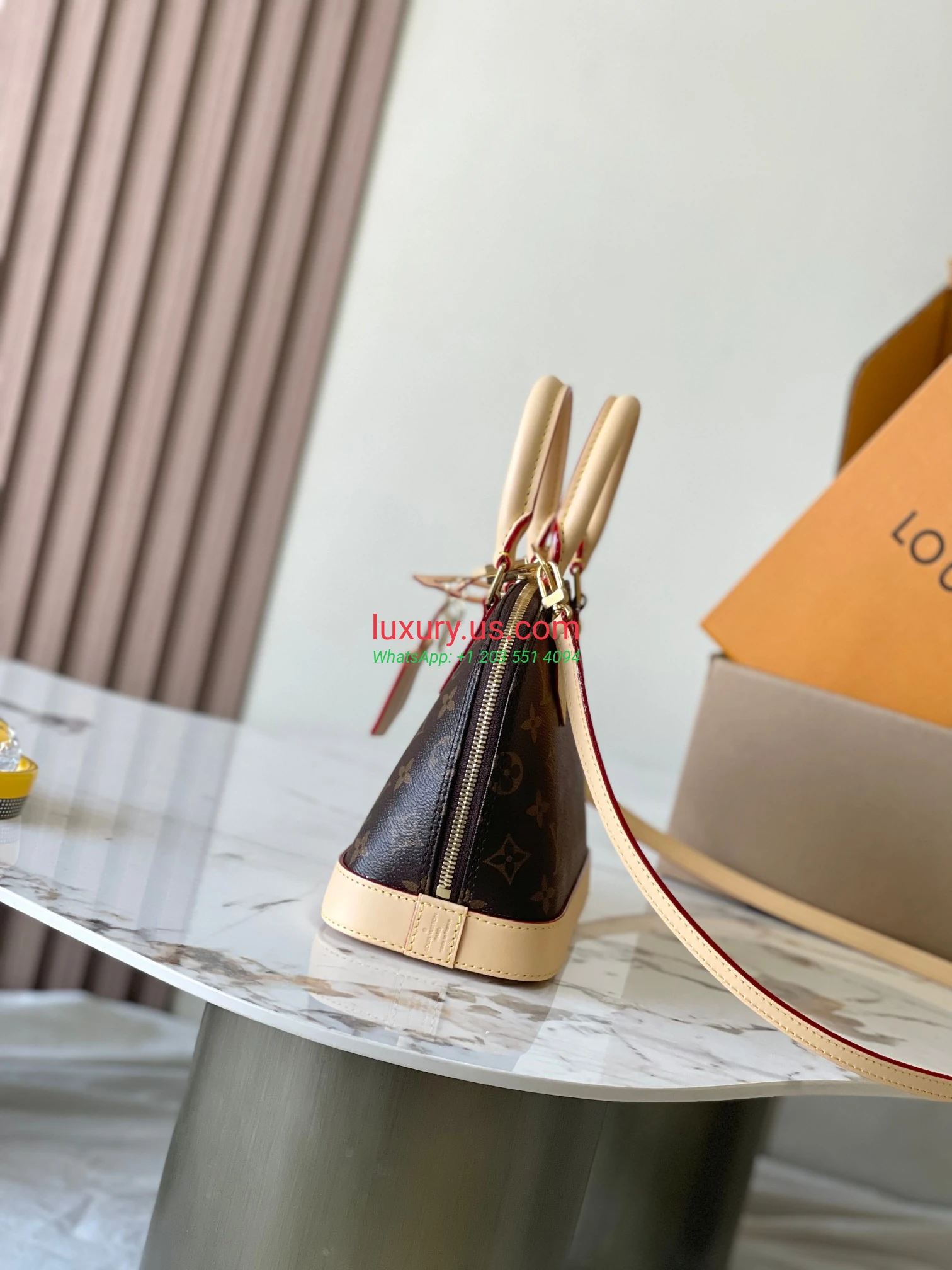 Louis Vuitton Alma M53152 23.5x17.5x11.5 cm - Replica Bag high-quality replicas, exquisite design, perfect details. Louis Vuitton Alma M53152 23.5x17.5x11.5 cm - Replica Bag high-quality replicas, exquisite design, perfect details.