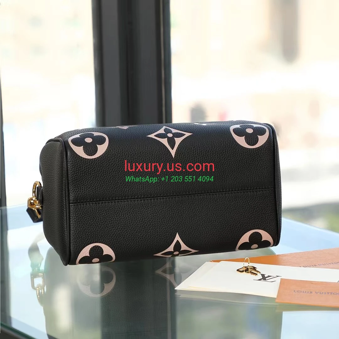 LOUISVUITTON Speedy M58947 25x19x15 cm Black - Replica Bag high-quality replicas, exquisite design, perfect details. LOUISVUITTON Speedy M58947 25x19x15 cm Black - Replica Bag high-quality replicas, exquisite design, perfect details.