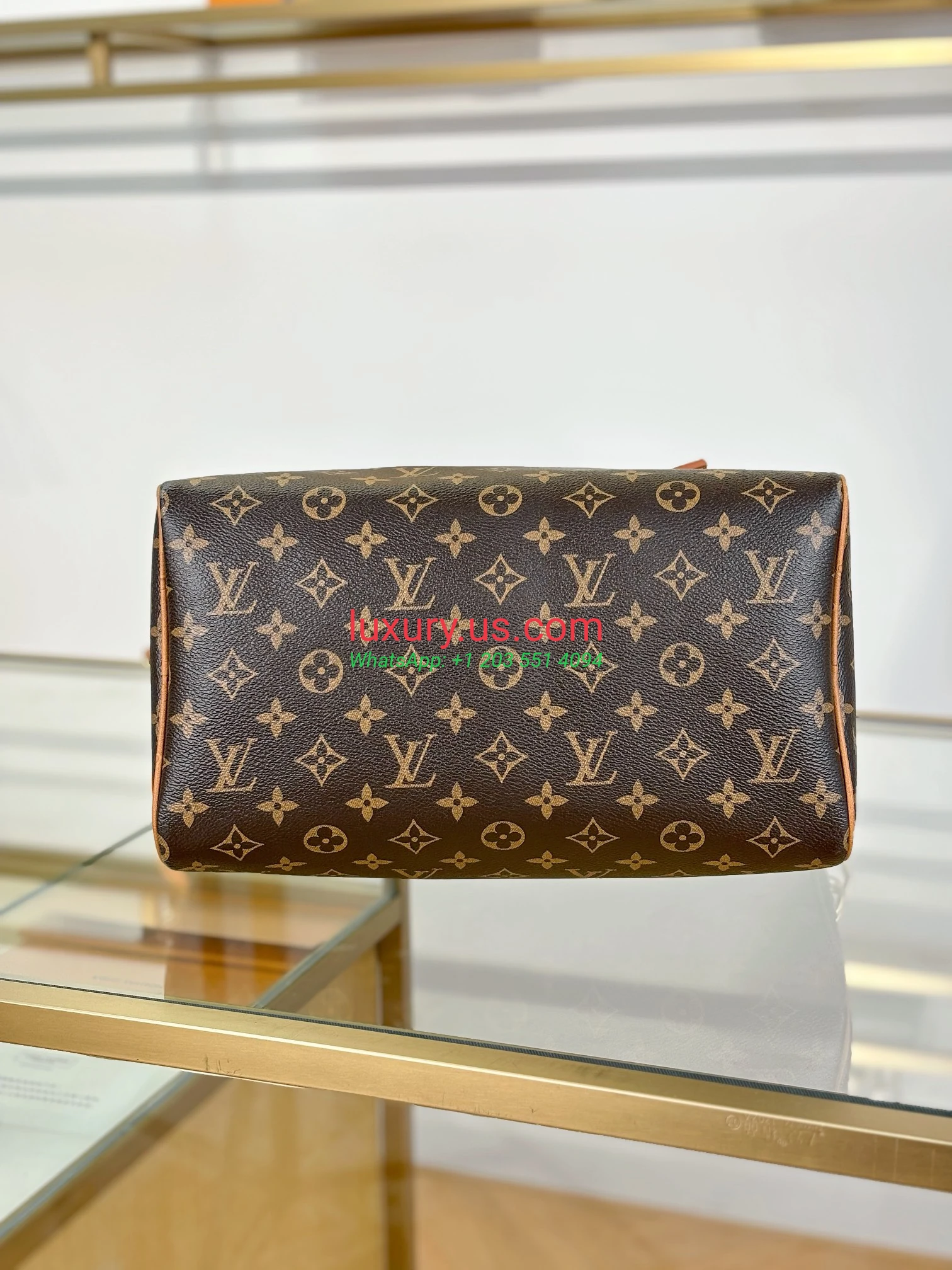 LOUISVUITTON Speedy N87212 30x21x17 cm - Replica Bag high-quality replicas, exquisite design, perfect details. LOUISVUITTON Speedy N87212 30x21x17 cm - Replica Bag high-quality replicas, exquisite design, perfect details.
